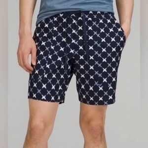Lululemon Men’s “Bowline” Short 8” Inseam (Size S) *SOLD OUT AT LULU*